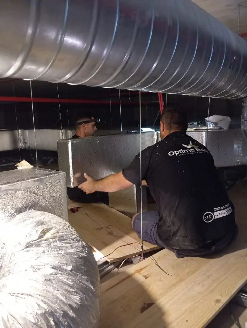 Instalaciones eléctricas para naves industriales - Lampistería Barcelona