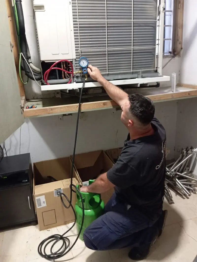 Reparación y mantenimiento de aire acondicionado - Lampistería Barcelona